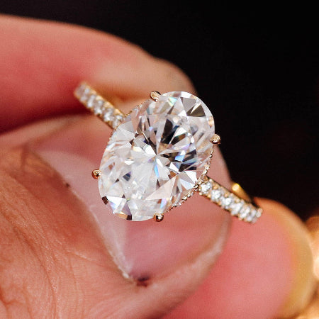 oval shaped engagement ring