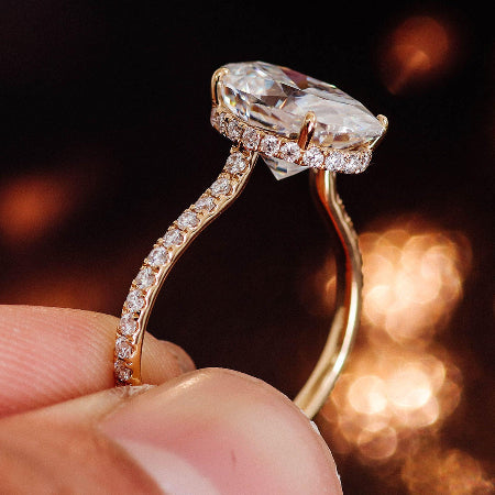 oval shaped engagement ring