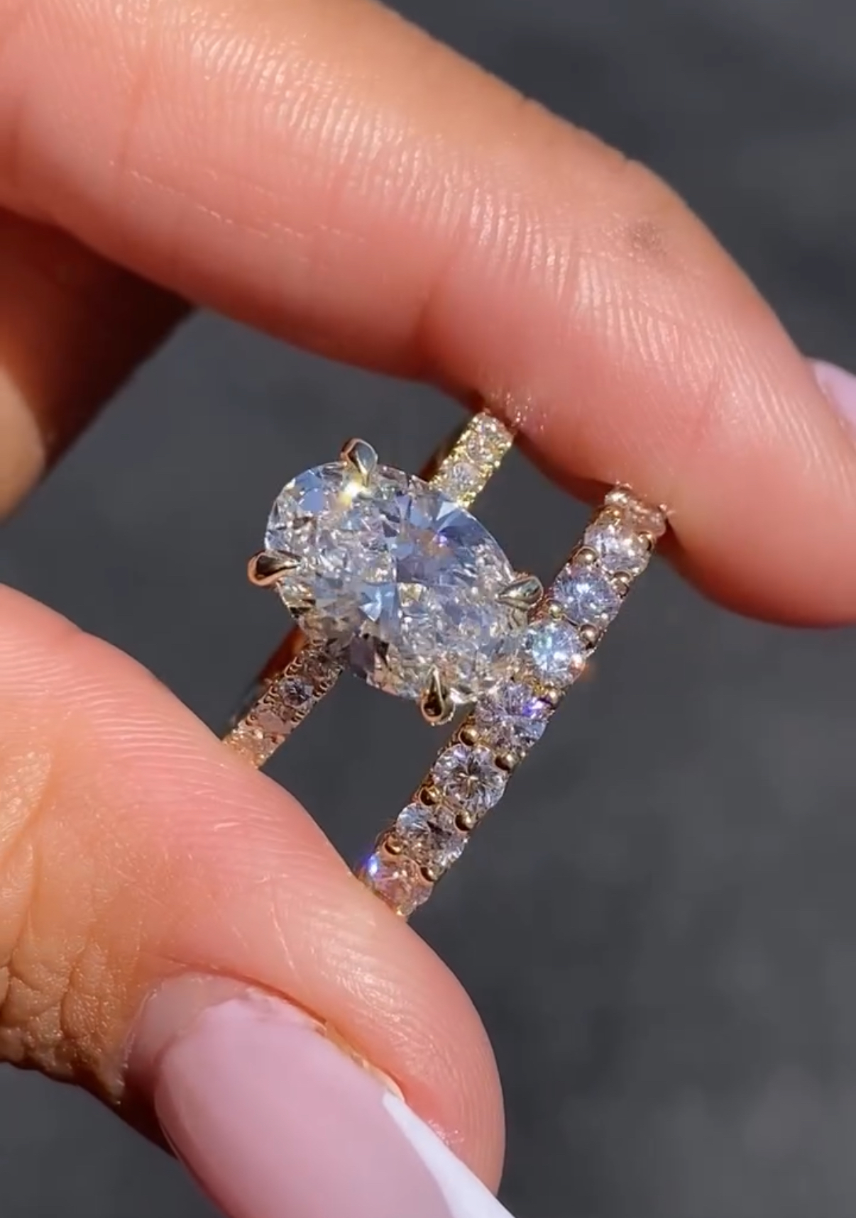 1.5CT Oval Cut ring Vintage Moissanite Engagement Ring Set - Image 4